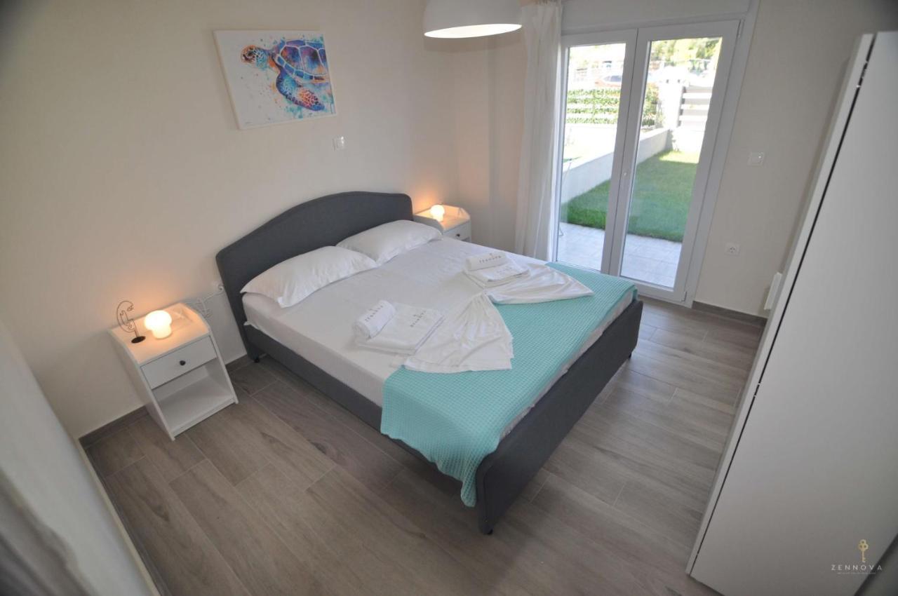 Zennova #24, Flow Nikiti Family Apt エクステリア 写真