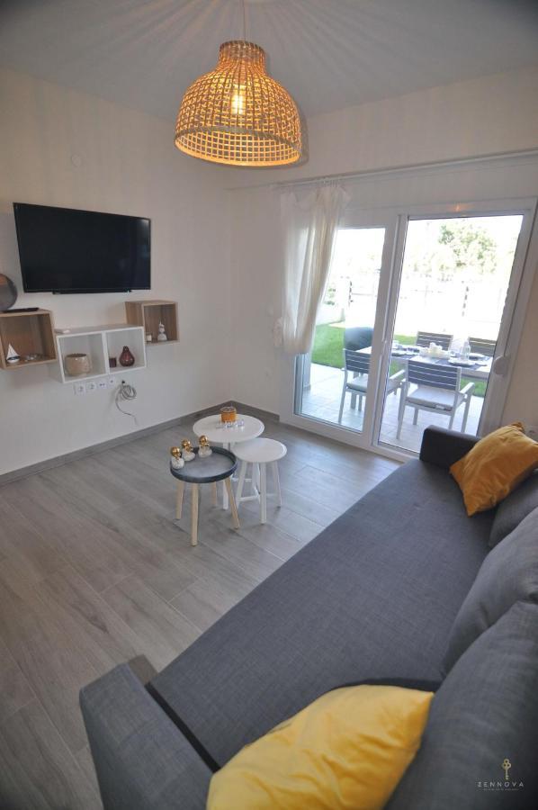 Zennova #24, Flow Nikiti Family Apt エクステリア 写真
