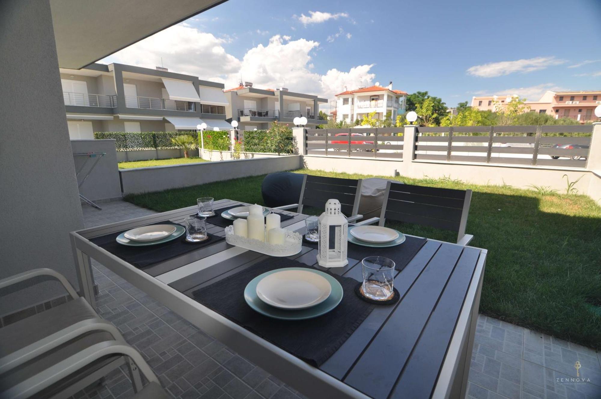 Zennova #24, Flow Nikiti Family Apt エクステリア 写真